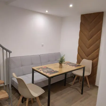 Quer Jacuzzi I Sauna Apartment Banska Nizna
