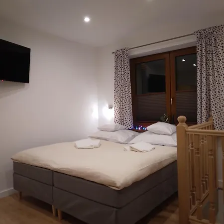 Quer Jacuzzi I Sauna Apartmán Banska Nizna