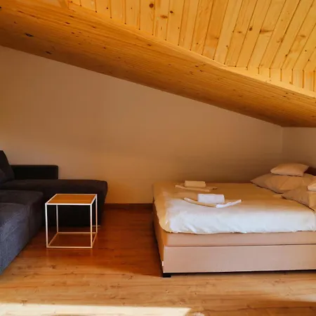 Quer Jacuzzi I Sauna Banska Nizna