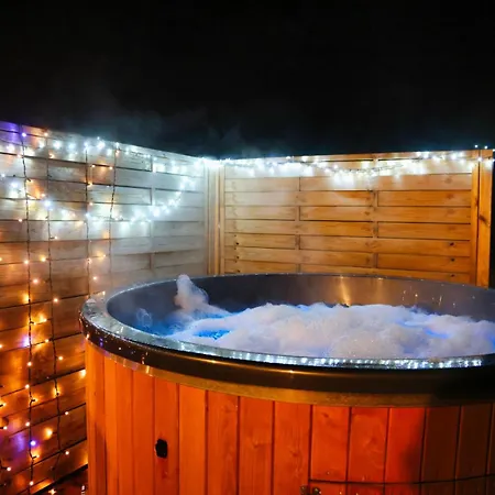 Quer Jacuzzi I Sauna *