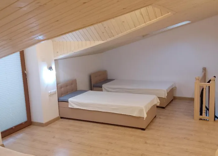 Quer Jacuzzi I Sauna * Banska Nizna