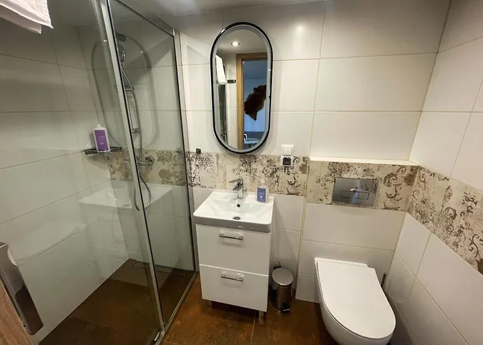 Quer Jacuzzi I Sauna *