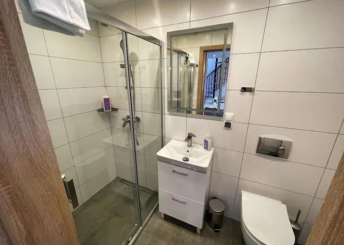 Quer Jacuzzi I Sauna *