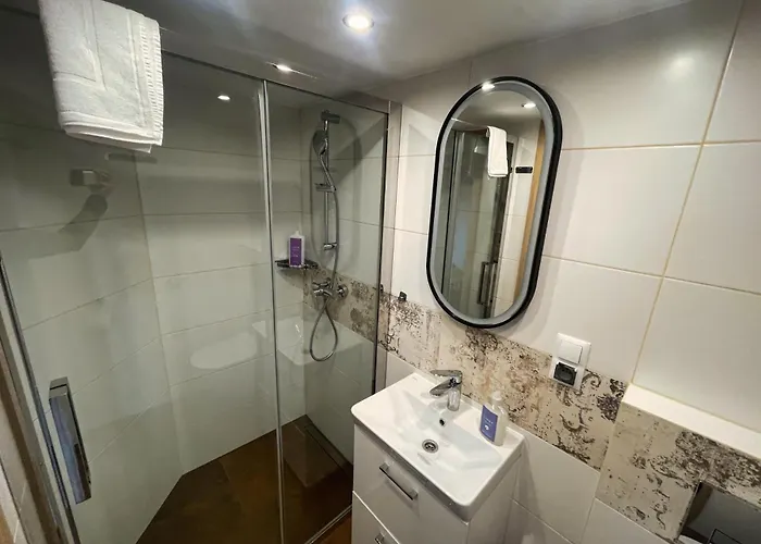 Quer Jacuzzi I Sauna Banska Nizna