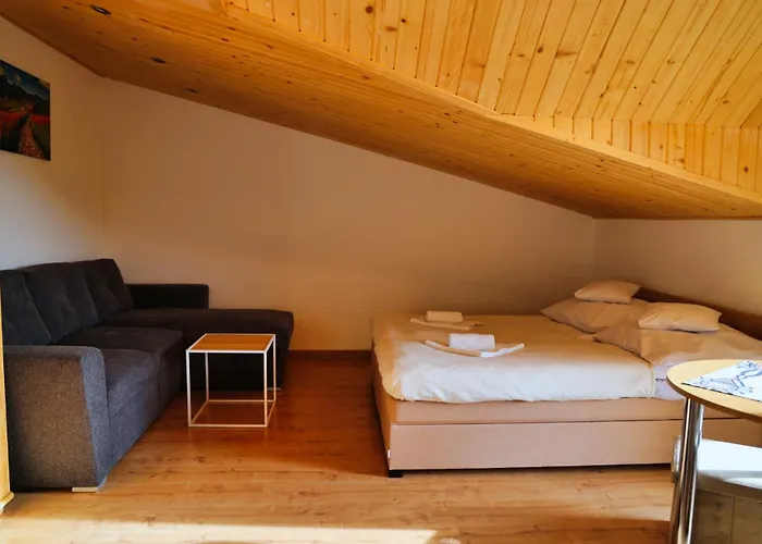 Quer Jacuzzi I Sauna Banska Nizna